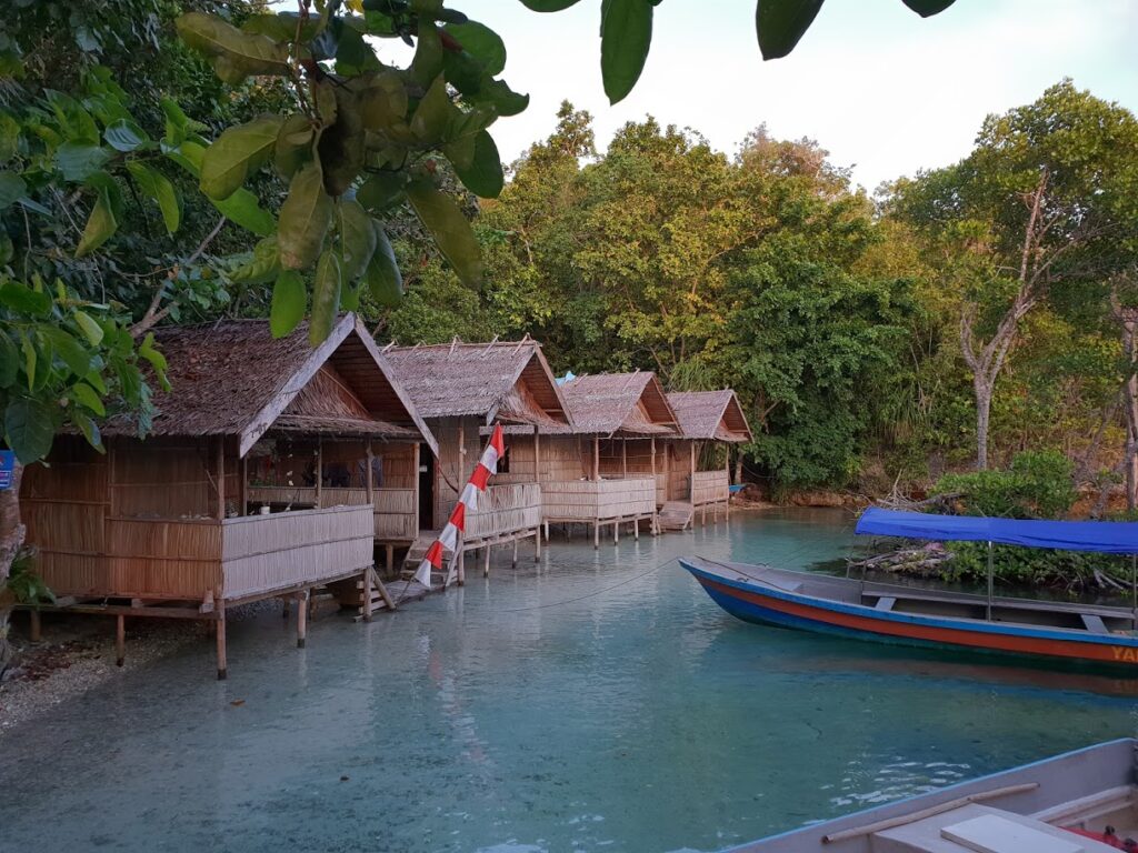 resort raja ampat